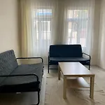 Tarihi Yarimada Fatihte Iki Katli Muestakil Ev